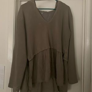 URBAN OUTFITTERS Flowy Sweater